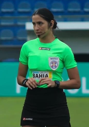 Aracely Gómez da un importante salto en su carrera arbitral, siendo designada para dirigir el lunes el partido entre Colegiales y 3 de Febrero, por la División Intermedia.