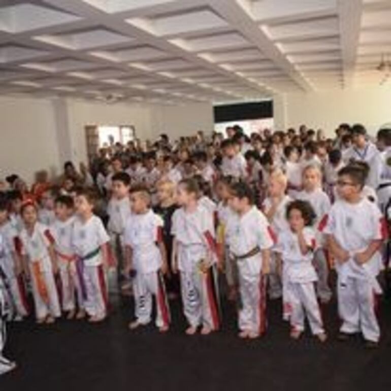 Leonardo "Petaka" Priore destaca labor de instructores del taekwondo.