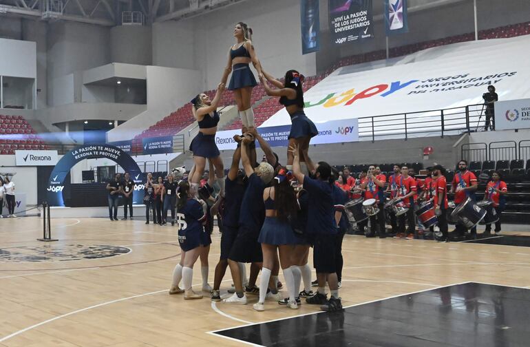 Una gran puesta en escena para dar la bienvenida a las finales de los Juegos Universitarios del Paraguay, anoche en la SND Arena.