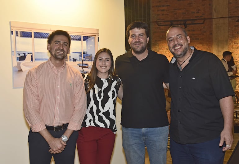 Luis María Codas, Julia Godoy, Héctor Pérez y Juanpi Pistilli.