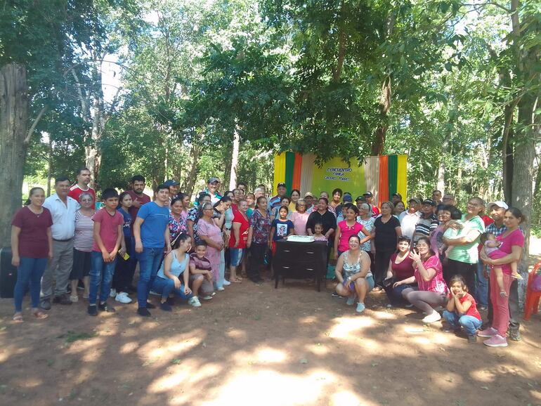 La familia Cáceres Torres compartiendo un encuentro en la ciudad de San Pedro.