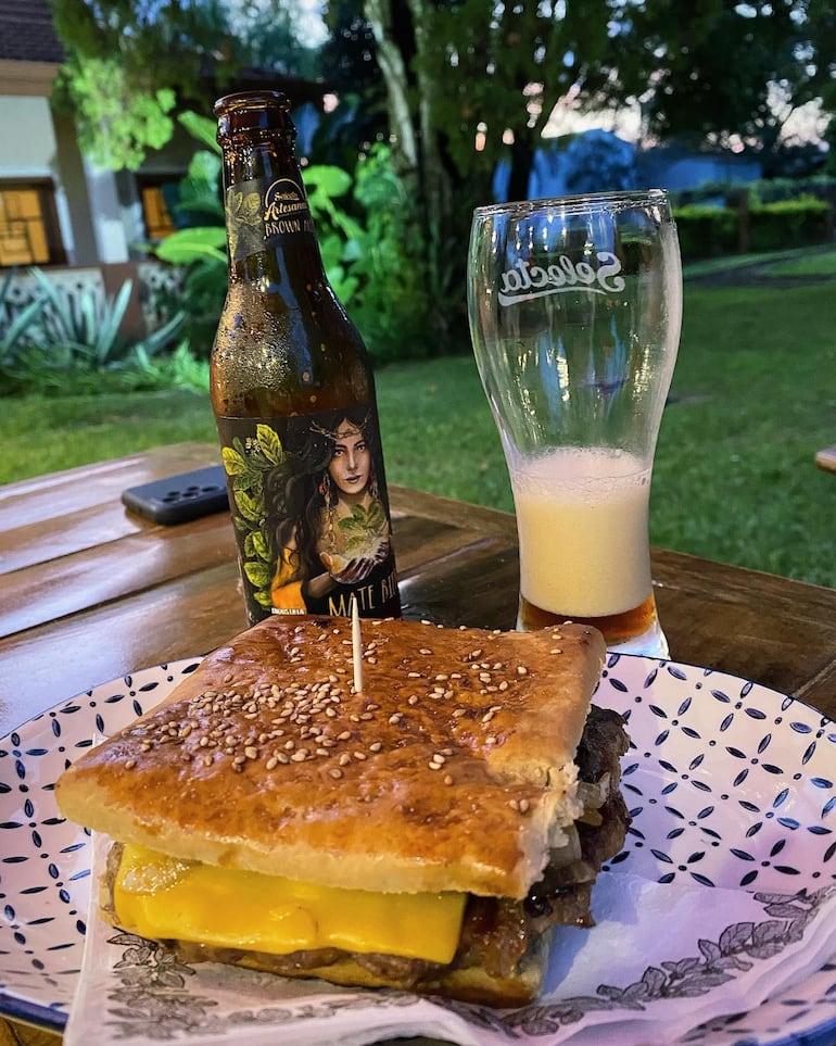 Opciones gastronómicas en el "Mate Bar", de la "Ruta de la yerba mate", en Itapúa.