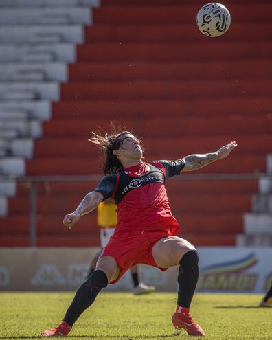 Diego "Chino" Martínez, jugador de General Caballero JLM, durante la pretemporada.