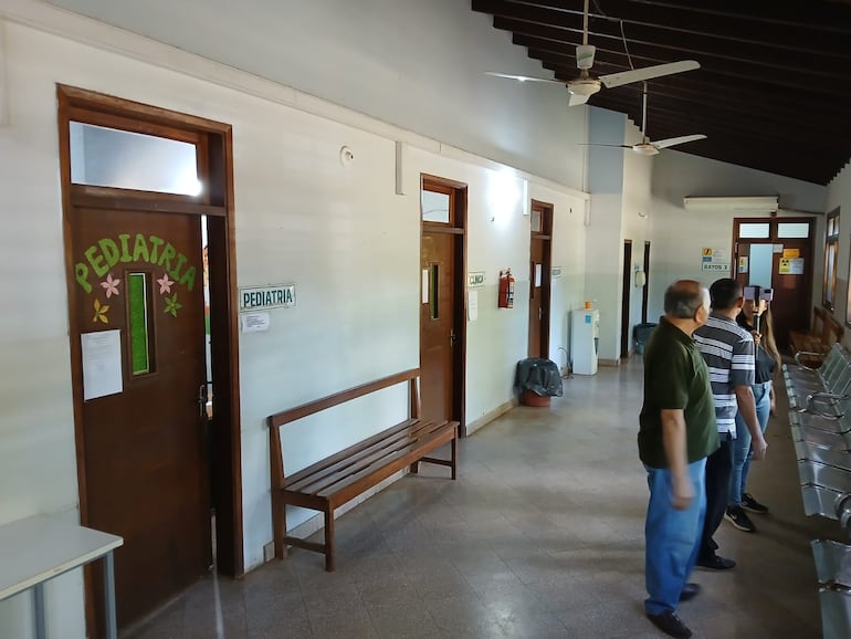 Jubilados recorrieron los pasillos de la Unidad Sanitaria de IPS.