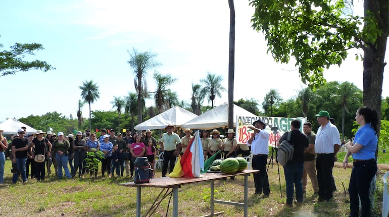 Los estudiantes de la carrera de Ingeniería Agropecuaria demostraron lo que aprendieron en el aula mediante el cultivo de rubros destinados al autoconsumo y la renta.