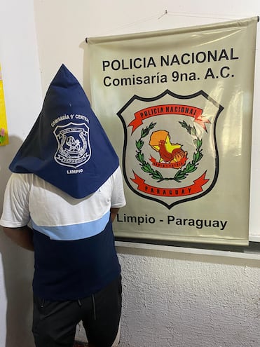 Hombre con orden de captura es arrestado en Limpio por amenazas a su pareja.