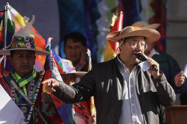 El presidente de Bolivia, Luis Arce, habla en un acto, en La Paz (Bolivia).