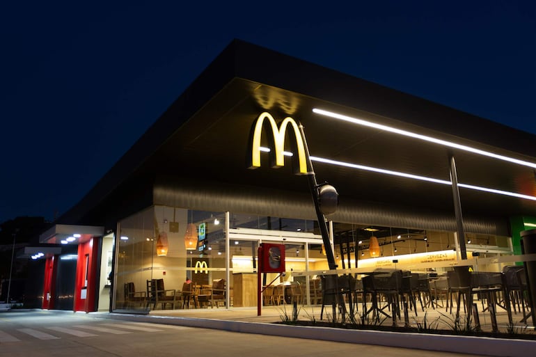 El nuevo restaurante de McDonald's cuenta con Automac, McDelivery y kioscos digitales.