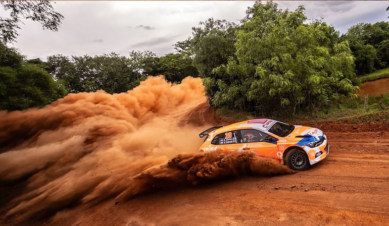 Agustín Alonso Z. (VW Polo GTI R5), actual líder, competirá con Edgardo Galindo.