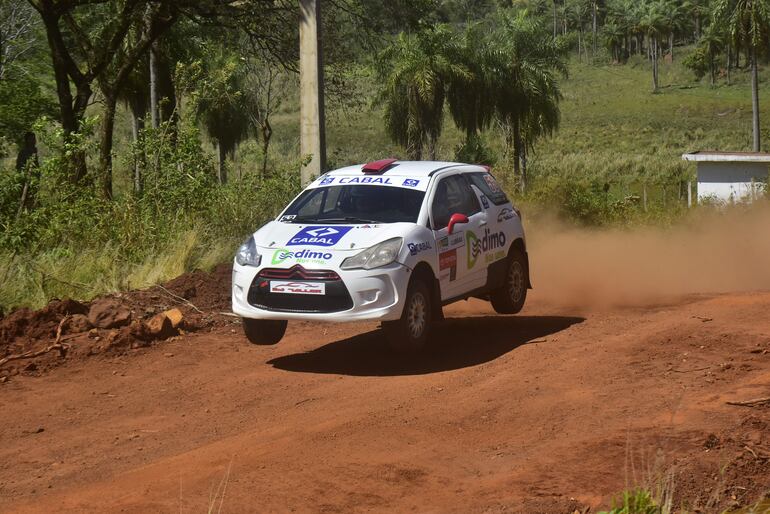 La general de la tracción sencilla y la Clase RC4A quedó en manos de Diego Cruz y Ramiro Ayala, con el Citroen DS3 R3T Max.