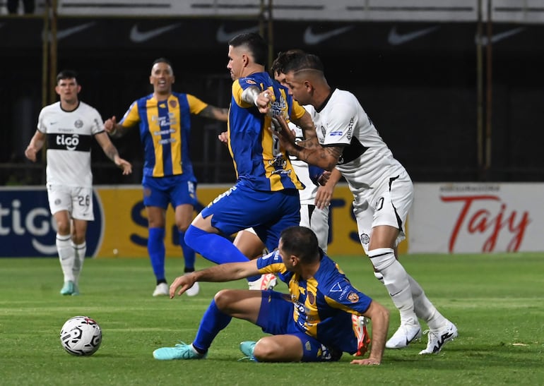 Olimpia y Sportivo Luqueño jugarán este sábado en el Defensores del Chaco