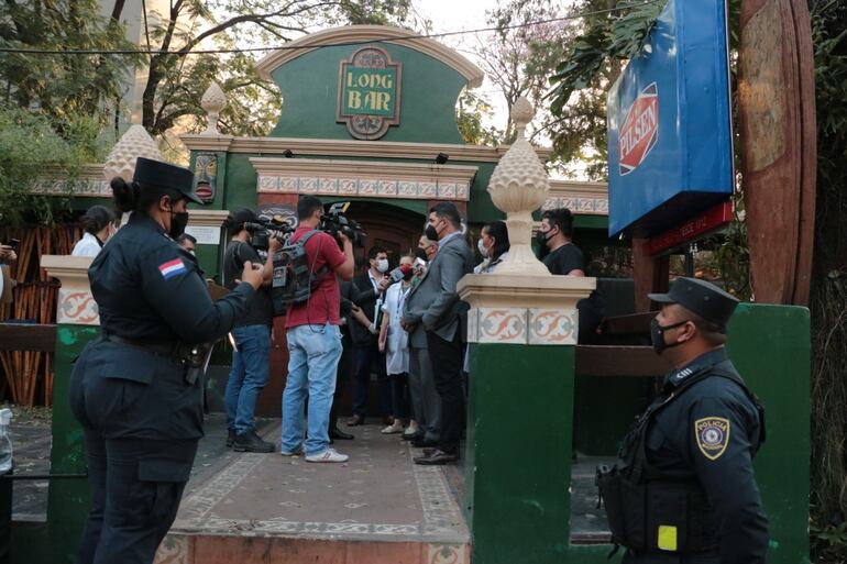 Intervención en Long Bar realizada el jueves por la tarde.