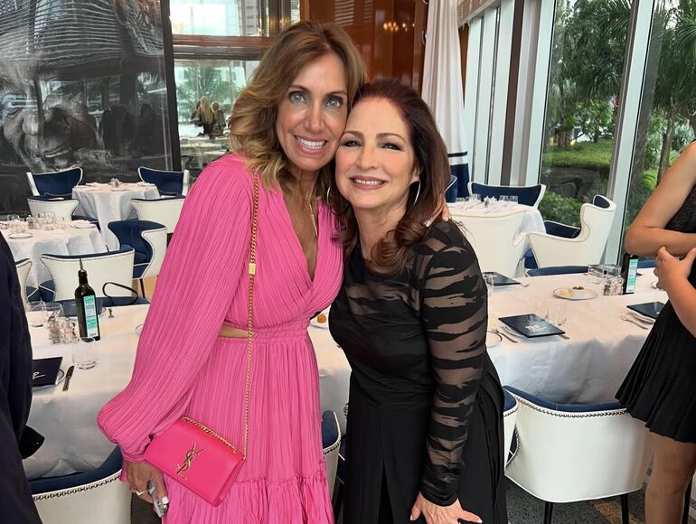 La cantante Gloria Estefan con su sobrina Lili Estefan. (Instagram/Gloria Estefan)