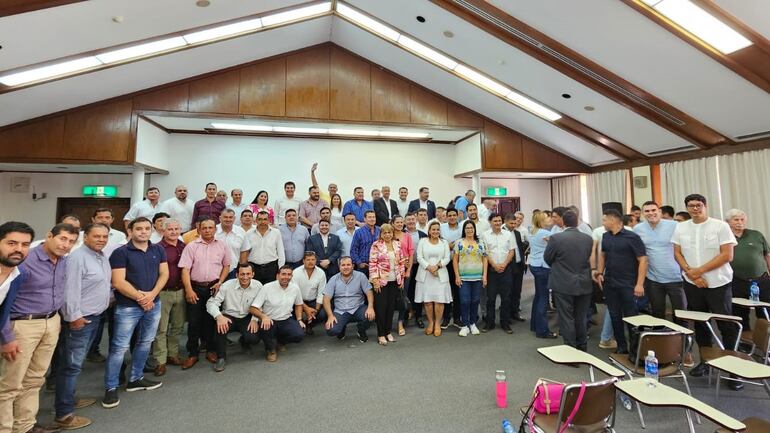 Los intendentes se reunieron el pasado viernes en el Centro Paraguayo Japones.