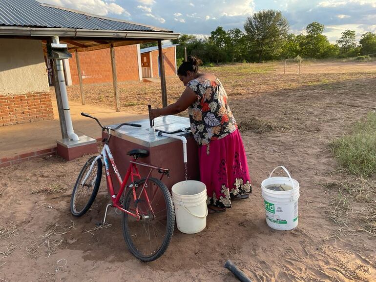 Pobladores sigue sufriendo por la falta de agua. 