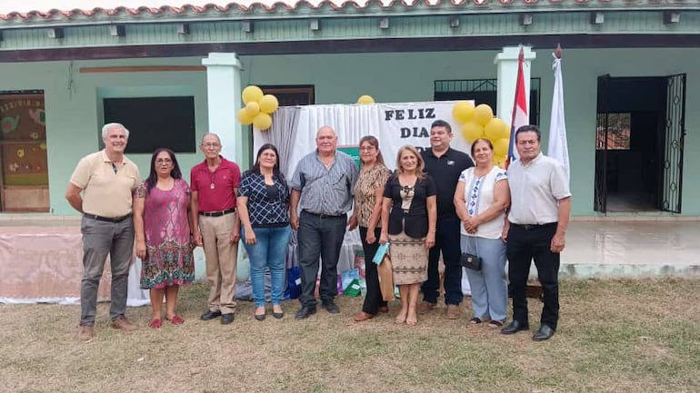 Algunos de los docentes juilados homenajeados en Fuerte Olimpo.