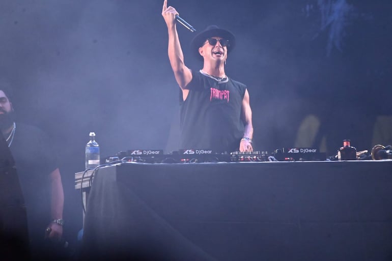 El DJ australiano Timmy Trumpet subió a escena en Asunciónico.