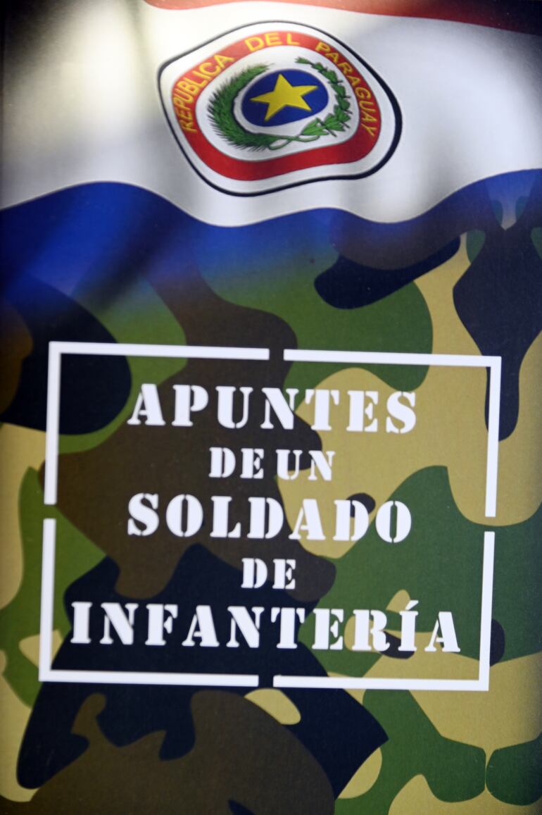 Portada del libro Apuntes de un soldado de Infantería, lanzando en 2023.