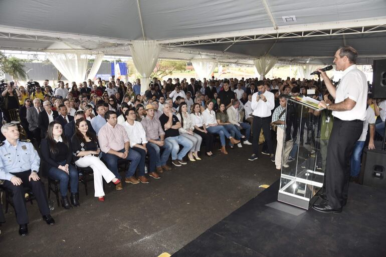 El empresario Jorge Mendelzon destacó que el ADN del proyecto es
un legado del mentor de este modelo comercial, don Aldo Zuccolillo.