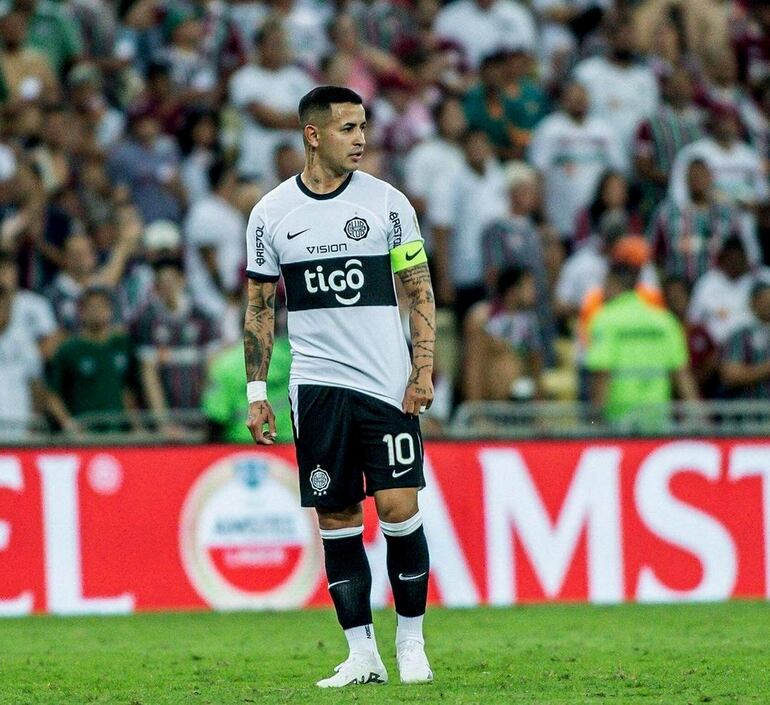 Derlis González, jugador de Olimpia, en el partido frente a Fluminense por la Copa Libertadores en el estadio Maracaná, en Río de Janeiro, Brasil. 