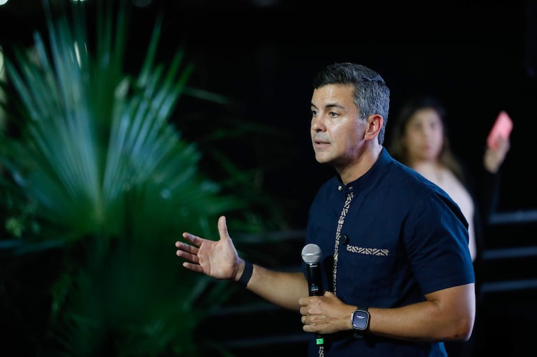 El presidente de Paraguay, Santiago Peña, ayer, durante la revelación de los representantes oficiales de los Juegos Panamericanos Junior ASU2025.