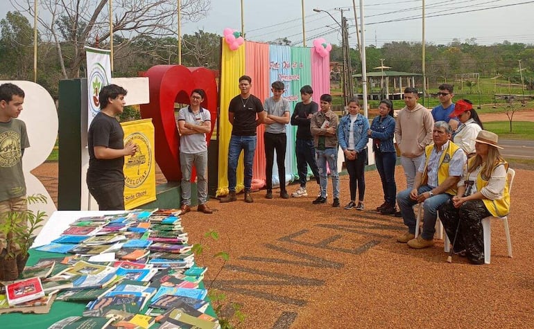 
Los jóvenes mostraron mucho interés del evento realizado por el día de la juventud   