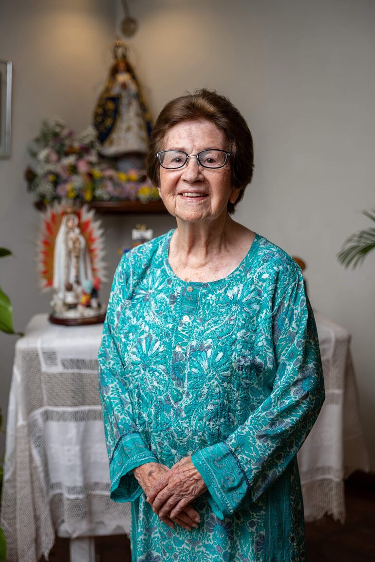 “La Virgen de Caacupé está en mi altar… en mi lugar de oración y (también) me gusta San Francisco”, desvela Tita devota de ambas figuras católicas.