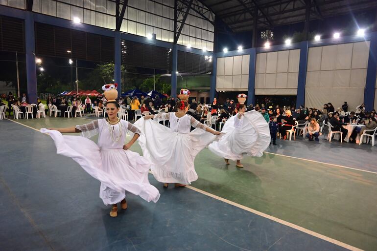 Danza y alegría.