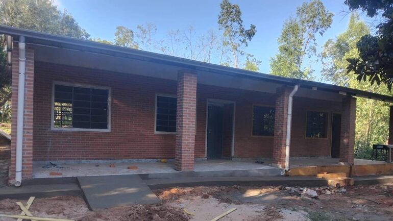 La nueva sala de clases de la escuela San Isidro se encuentra en etapa de terminación