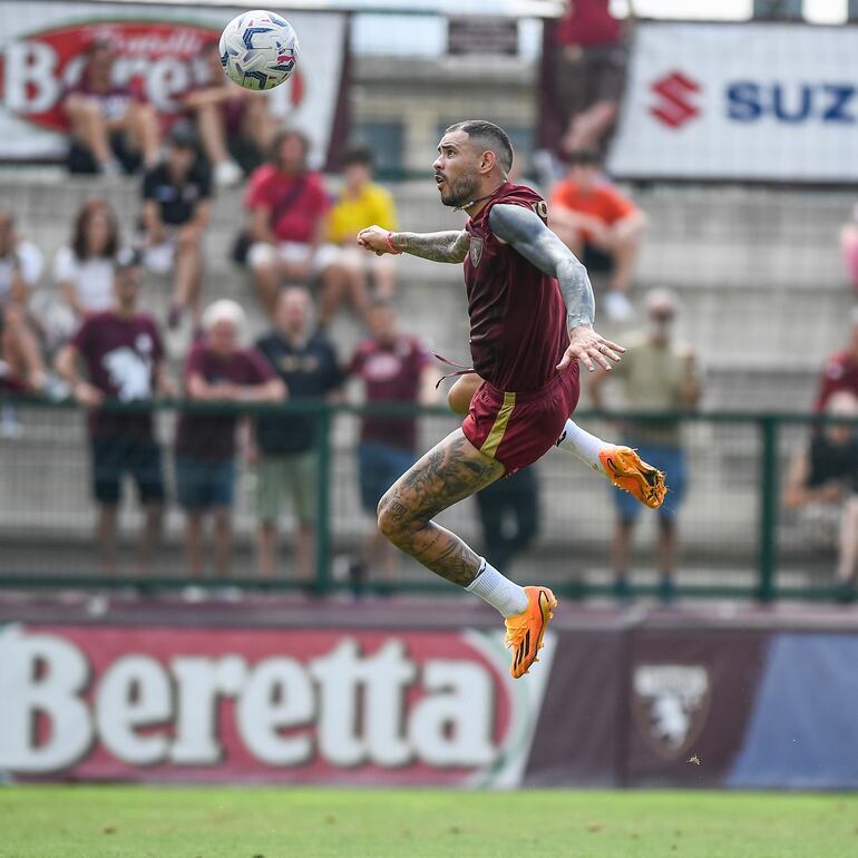 Antonio Sanabria, 27 años, goleador paraguayo del Torino