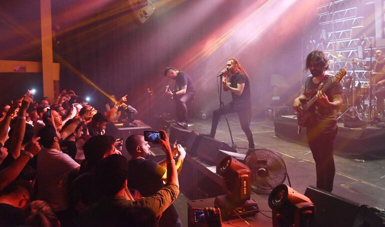 Fotografía de la primera de dos noches en las que Flou celebró los 20 años de su álbum debut "Ataraxia".