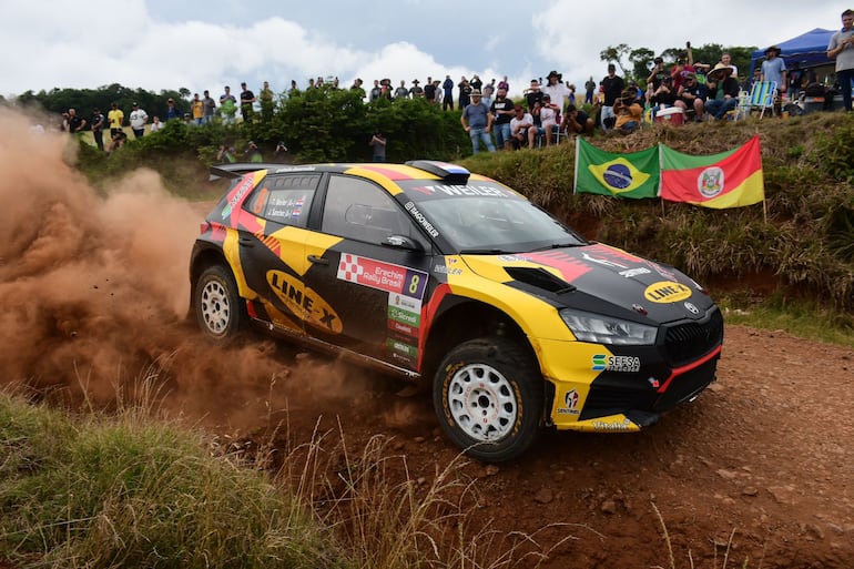 Tiago Weiler y Juan José Sánchez completaron el top 5 del Rally de Erechim, con el Skoda Fabia RS Rally2.