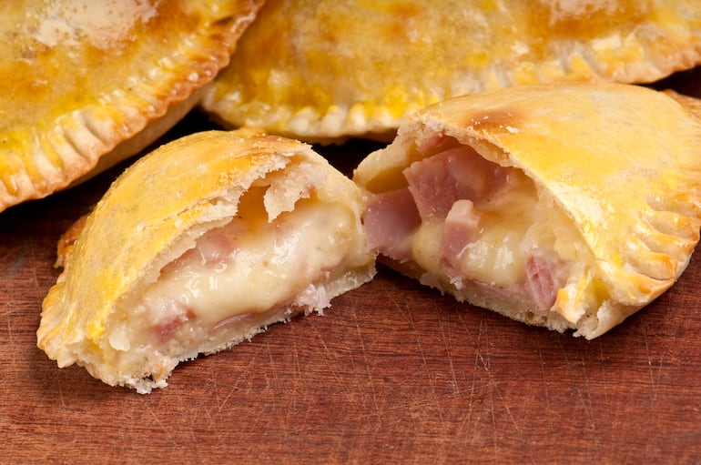 Empanadas de jamón y queso.