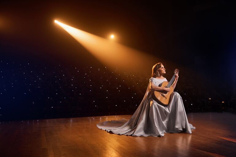 Radiante Berta Rojas es un verdadero orgullo para el Paraguay y un ejemplo para niños y jóvenes que empiezan a soñar con tocar un instrumento musical.