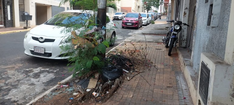 Microcentro de Asunción está destruído, sucio y es inseguro para los ciudadanos.