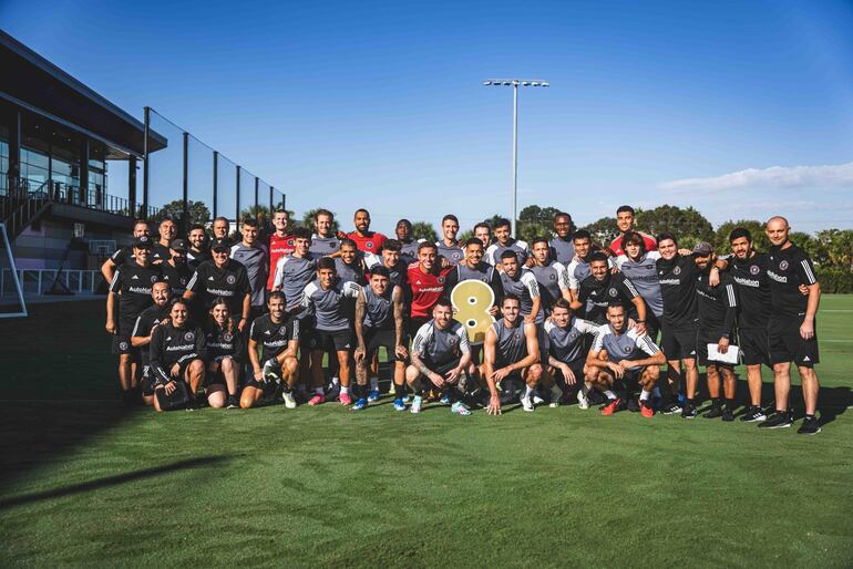 Bienvenida del Inter de Miami a Lionel Messi, con Diego Gómez presente.