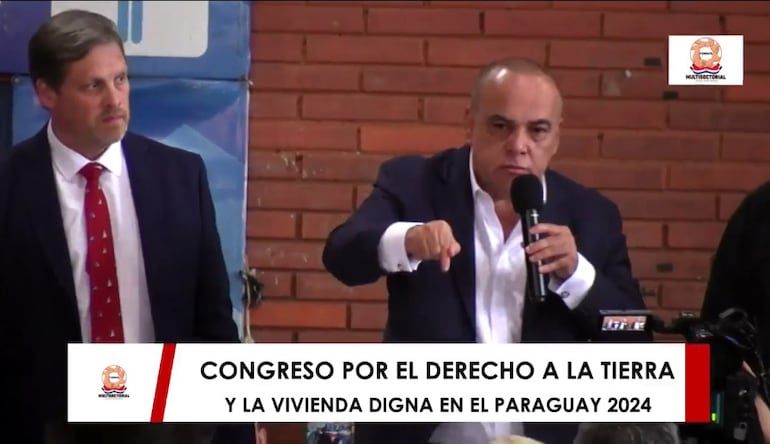 Captura de pantalla del evento de la multisectorial, organismo de constructoras y organizaciones sociales que participan en Fonavis. En esa ocasión, el senador Basilio “Bachi” Núñez (d) prometió más dinero para viviendas sociales.