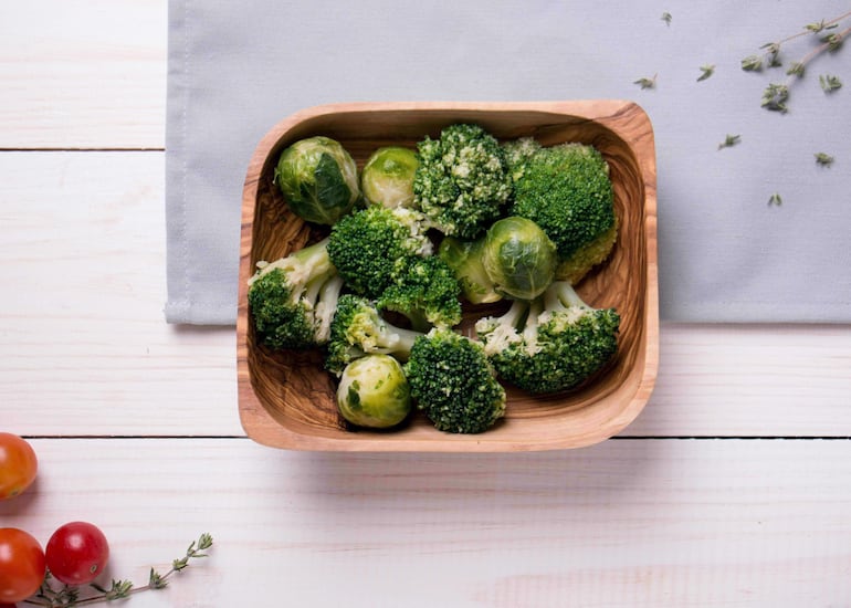 De forma natural, esta vitamina se encuentra en hortalizas de hoja verde. Foto cedida por Southstore/EFE.