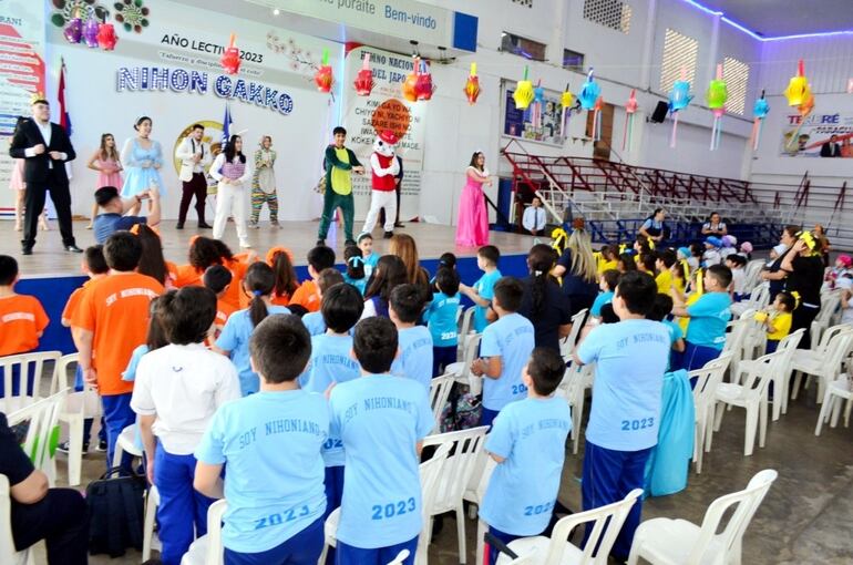 En el Nihon Gakko se realizó la edición N° 30 de las Olimpiadas Infantiles por el Día del Niño. Hubo competencia en cultura, deporte y arte.