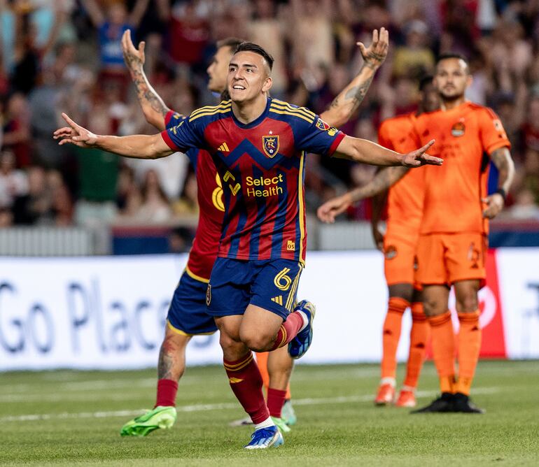 Braian Ojeda celebra su primer gol con la camiseta del Real Salt Lake en la MLS