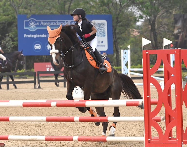 Ainhara Amado Miers también podría estar en la competencia en el CSN, en el Club Hípico Paraguayo. 