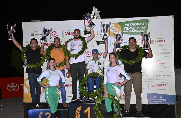 En la RC4C, Beto Ramírez fue el campeón entre los pilotos, 
y Jorge Cárdenas entre los copilotos, en el Nacional de SP.