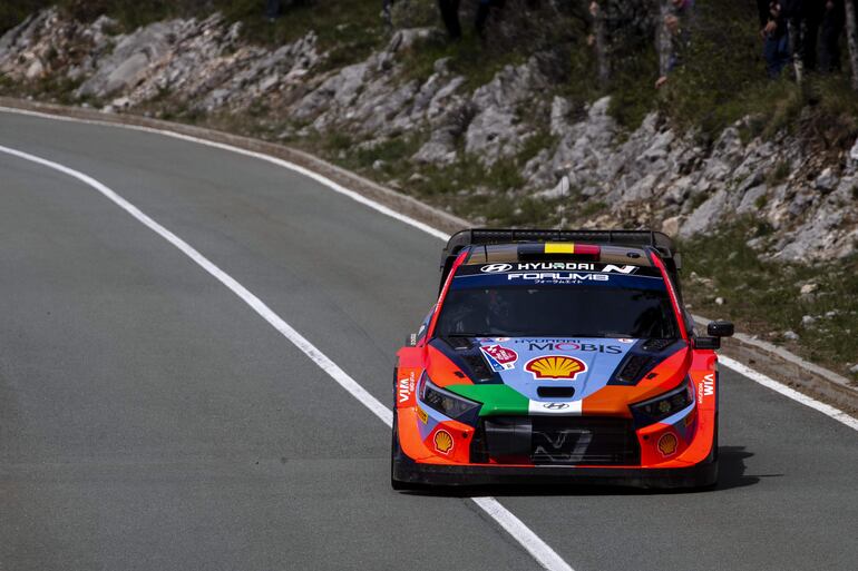 El belga Thierry Neuville, uno de los líderes del Rally de Croacia