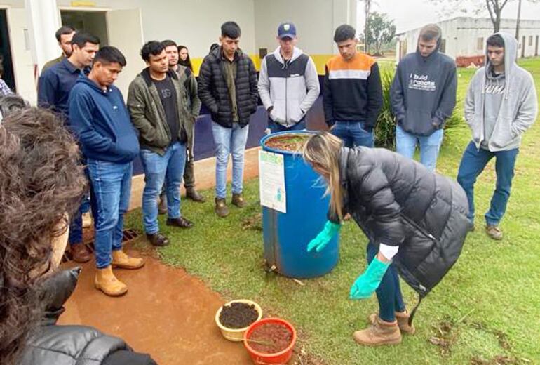 Técnicos e ingenieros participaron de la actividad en Cetapar.