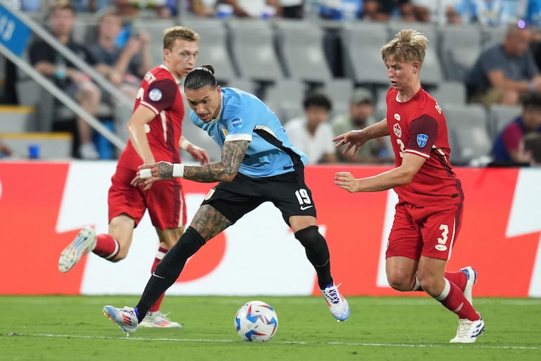 Darwin Núñez (19), vuelve a la selección de Uruguay