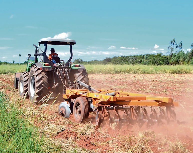 La dinámica en A. Latina sería de un superávit comercial de productos agrícolas, con alza del 17%, elevando al 40% la cuota de producción agrícola exportada para el año 2032.