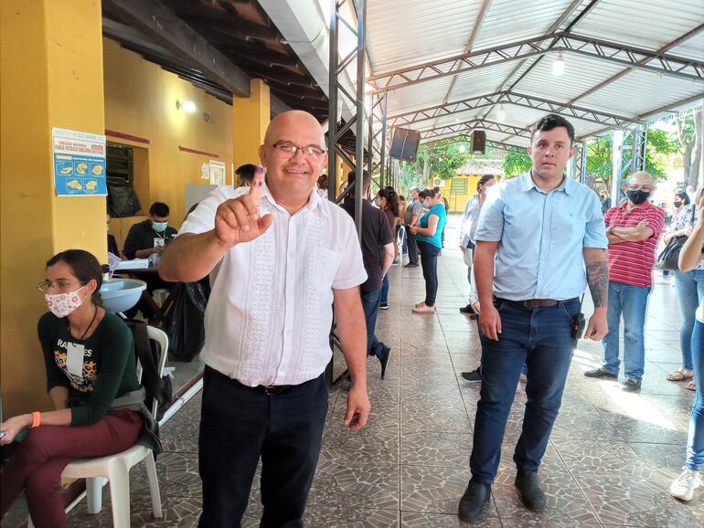 El intendente de la ciudad de Ñemby, Tomás Olmedo (ANR).