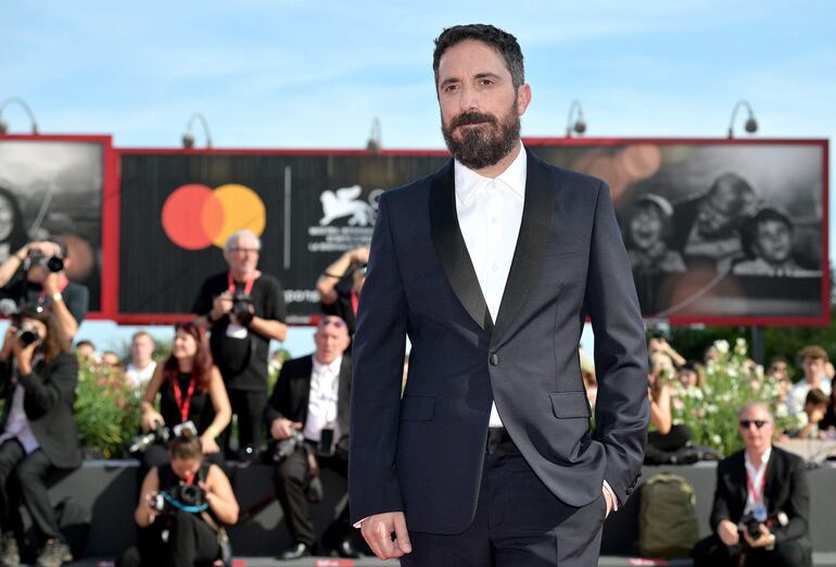 El cineasta chileno Pablo Larraín se encuentra presentando su nueva película "El Conde", en la competencia oficial del Festival de Venecia.