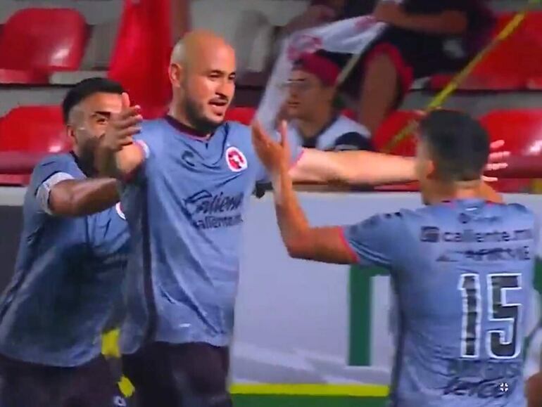 Carlos Gabriel González, en la celebración de su gol.