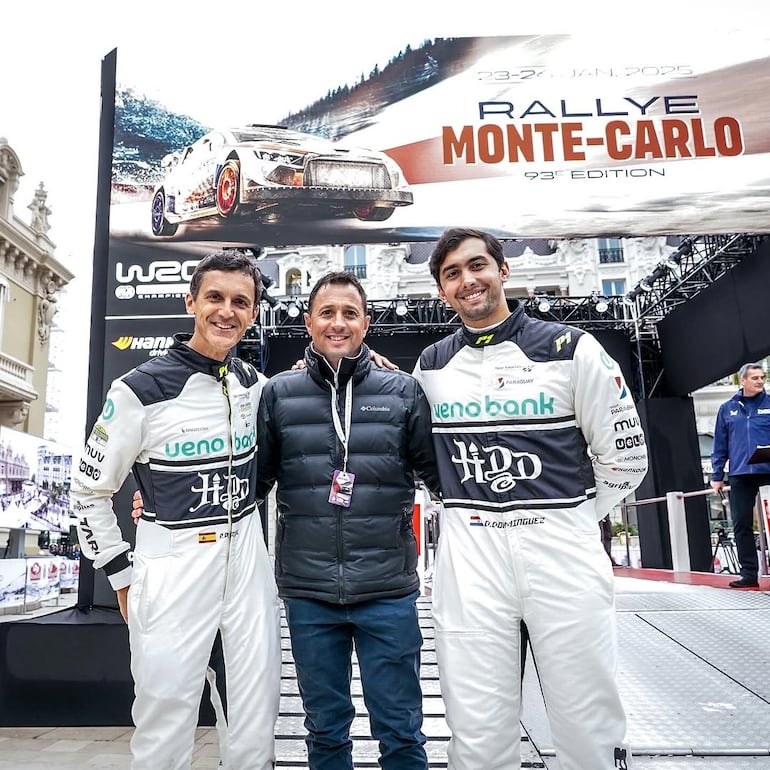 Rogelio Peñate, Fernando Mussano y Diego Domínguez, en la previa al Rally de Montecarlo.